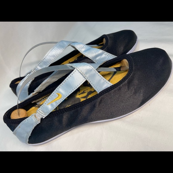 Nike Shoes | Nike Kyoto 38255052 Trainers Yoga Dance Shoes | Poshmark